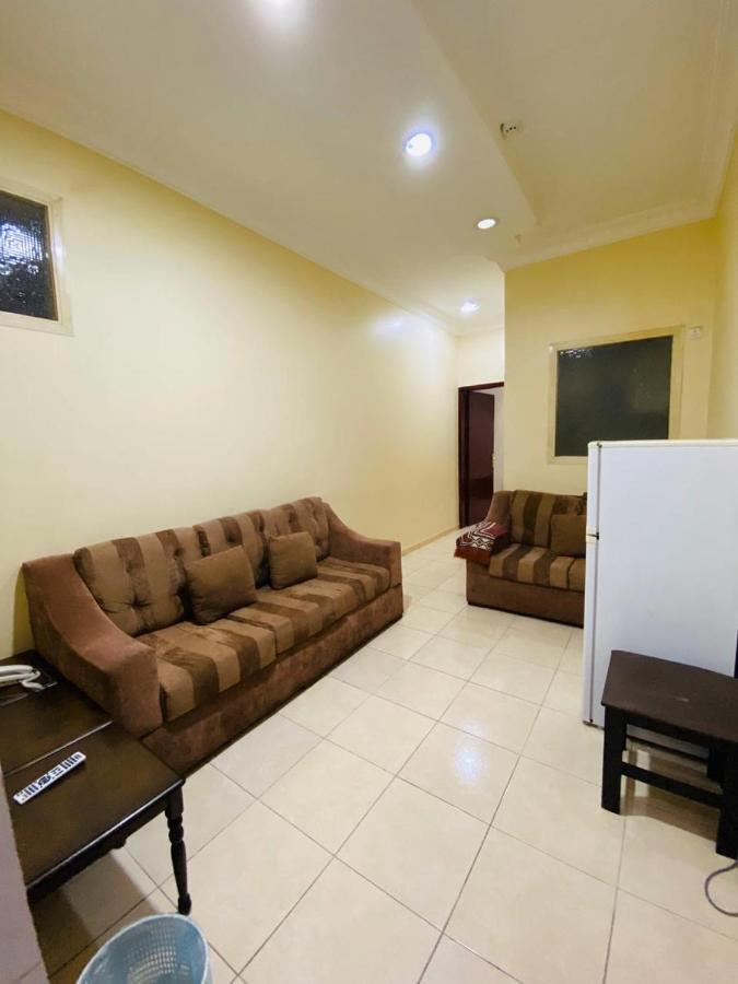 الشهد للوحدات السكنية المفروشة Khamis Mushait Luaran gambar